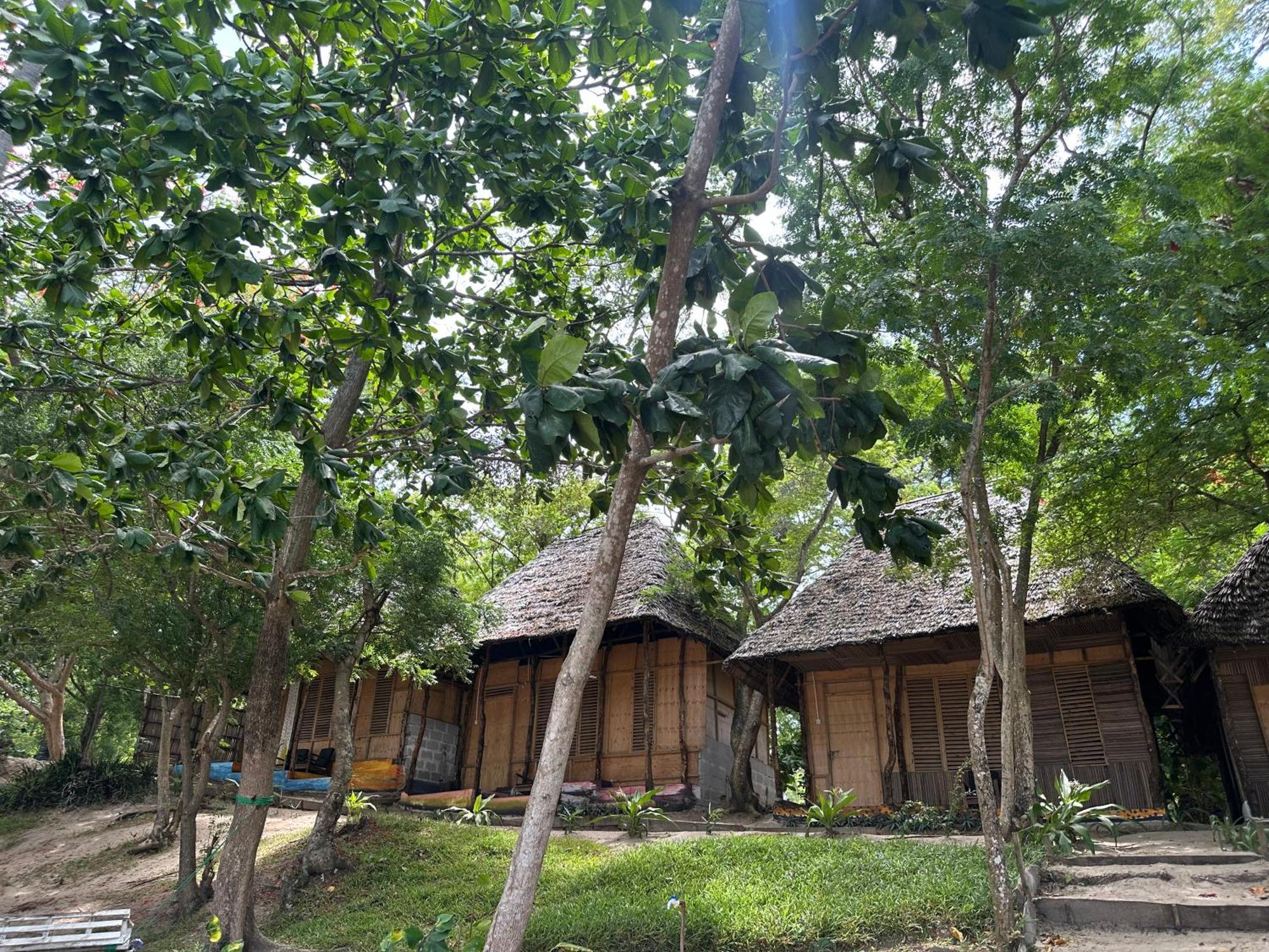 Maweni Beach Bungalows Кіліндоні Екстер'єр фото