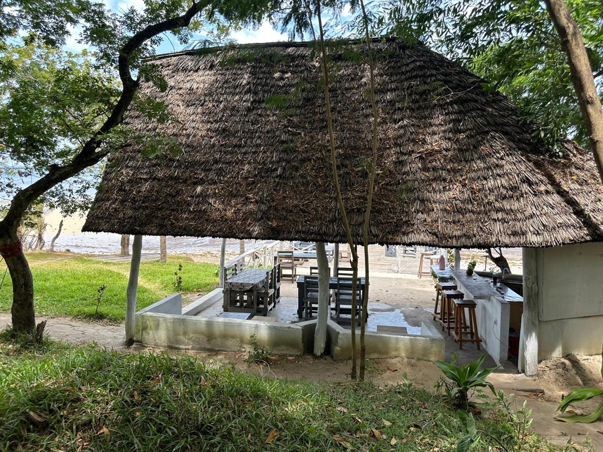 Maweni Beach Bungalows Кіліндоні Екстер'єр фото
